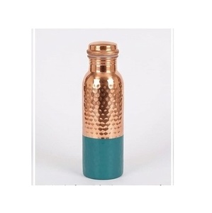 Bouteille d'eau en cuivre artisanale, finition martelée, gourde de voyage portable, design vintage - Product Image 3