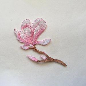 Patchs de fleurs 3D en chenille brodés personnalisés à appliquer au fer pour vêtements en tissu - Product Image 6