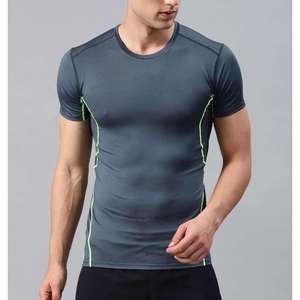 T-shirts de sport légers et extensibles en polyester 100% pour hommes, t-shirts de compression personnalisés à col rond - Product Image 1