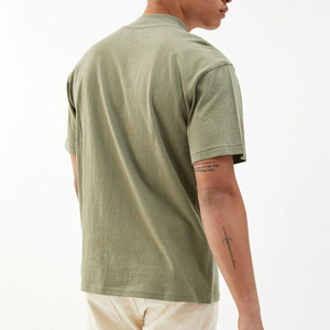 เสื้อยืดคอกลมแขนสั้นสีเขียวมะกอกสำหรับผู้ชาย ผ้าฝ้าย 100% สีพื้น สวมใส่สบาย สไตล์ฤดูร้อน ทรงปกติ - Product Image 5