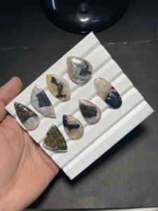 พลอยคริสโซคอลล่าธรรมชาติทรงคาโบชองสีน้ำเงินเขียวขัดเงา ผู้จัดจำหน่ายพลอยคริสโซคอลล่าขายส่ง - Product Image 4