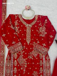 Traje de seda romana de diseño de alta calidad con bordado de hilo y lentejuelas, adornos de remaches, encaje Moti y Latkan, conjunto rojo de traje, pantalón palazzo y dupatta, proveedor de la India. - Product Image 5