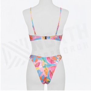 Ensemble bikini 2 pièces pour femme NORTH APPROACH, imprimé fruits, avec devant torsadé et bas string, en spandex et polyester. - Product Image 2