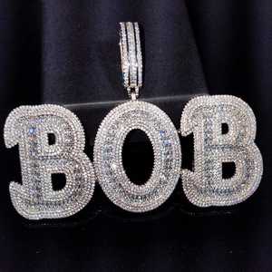 Colgante Personalizado con Letra en Plata de Ley 925 con Incrustaciones de Diamantes Moissanite VVS, Estilo Hip Hop Brillante para Uso Unisex - Product Image 4