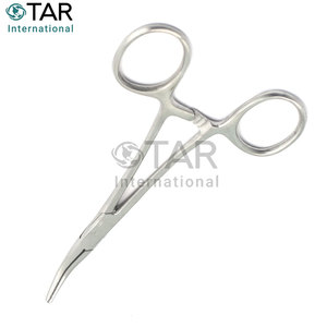 คีมหนีบสแตนเลสแบบโค้ง 5.5 นิ้ว เกรดพรีเมียม ฆ่าเชื้อได้ ใช้สำหรับผ่าตัด หยุดเลือด เหมาะสำหรับการแพทย์ ทันตกรรม และสัตวแพทย์ - Product Image 3