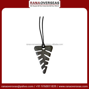 Collar con colgante de metal de árbol de Navidad de primera calidad, diseños y acabados únicos, elegante, duradero y perfecto para el uso diario al mejor precio - Product Image 6