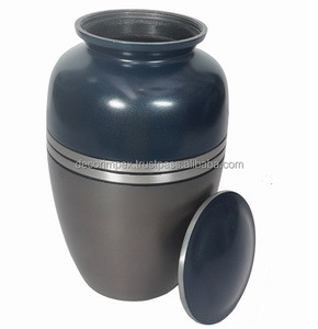 Urne de haute qualité en laiton et aluminium, finition dorée, fabrication artisanale, design moderne, écologique, résistante à la corrosion, premium - Product Image 2