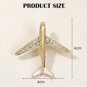 Broche de Solapa con Diseño de Avión para Hombre, Tono Dorado con Detalles de Cristal - Product Image 6