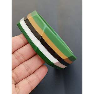 Bracelets en résine indiens faits à la main avec un design élégant, accessoires de mode durables en cristal de RR ENTERPRISES - Product Image 3