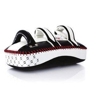 Nuevo escudo de patada profesional personalizado 2024 de alta calidad, de cuero, para MMA, Taekwondo, Boxeo, con marca personalizada - Product Image 1