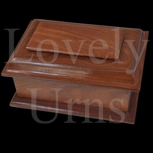 Urne funéraire en bois rainuré finition cerisier, horizontale, taille moyenne pour adulte, pour cendres commémoratives, vente en gros - Product Image 3