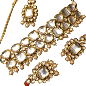 Collar choker de lujo con filigrana de oro afgano, con detalles de piedras de esmeralda verde y rubí, y perlas blancas. - Product Image 3