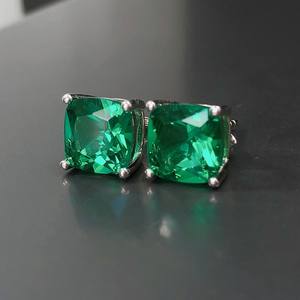 ต่างหูมรกตทรงสี่เหลี่ยมประดับเพชรพลอยประจำเดือนพฤษภาคม ของขวัญวันเกิดคริสต์มาสสำหรับผู้หญิง - Product Image 6