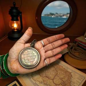 Brújula de latón con caja de madera y estuche tipo medallón - Regalos para abuelos y cumpleaños, Técnica de soldadura de artículos de mesa - Product Image 3