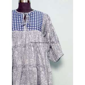 Robe d'été décontractée mi-longue pour femme, moderne, en coton tricoté, coupe trapèze, col en V, bretelles réglables, confortable, respirante, avec dentelle et imprimé floral - Product Image 3