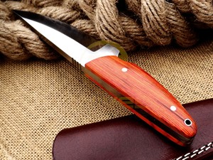 Couteau de chasse artisanal avec manche en bois et étui en cuir – Couteau d'extérieur à lame fixe ultra-affûtée - Product Image 5