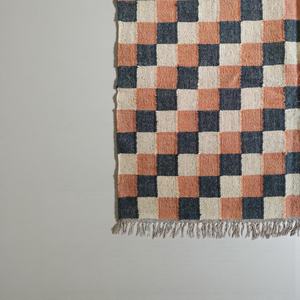 พรมคิลิมทำมือจากขนสัตว์ ทอแบบแบน ลายตารางเรขาคณิต พรมขนสัตว์ธรรมชาติสำหรับห้องนั่งเล่น - Product Image 2