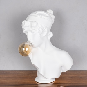 Sculpture de buste de femme moderne en chewing-gum, statue de visage contemporaine, décoration artistique en résine, buste classique blanc avec chewing-gum de luxe - Product Image 1