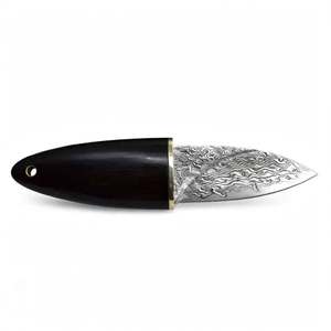 Cuchillo utilitario de precisión mini hecho a mano de acero de Damasco con plumas, mango de madera de ébano oscuro y collar de latón, herramienta artesanal - Product Image 3