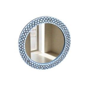 Miroir décoratif rond artisanal professionnel en nacre naturelle, motif capiz, pour intérieur - Product Image 1