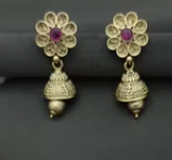 Collier de qualité supérieure avec finition or mat élégante et boucles d'oreilles pour femmes, bijoux de créateur pour la collection de tenues de mariage - Product Image 2