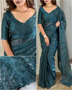 Sari moderne en soie satinée avec broderie de fils de paillettes et tissage jacquard pour femmes indiennes, idéal pour les occasions de fête - Product Image 4