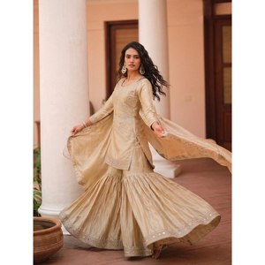 Traje Sharara de Seda Satinada Bordada en Beige para Mujer, Conjuntos de Traje Cómodos para Mujer con Salwar Kameez - Product Image 3