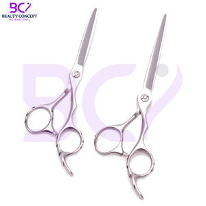 Ciseaux de barbier personnalisés avec logo, lames affûtées, ciseaux de coupe de cheveux pour stylistes, vente en gros de ciseaux de coiffure en acier inoxydable - Product Image 2