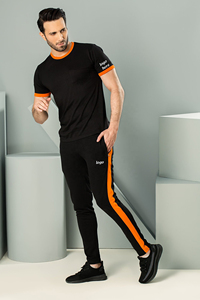 Conjunto Deportivo para Hombre, Negro y Naranja, Manga Corta, Cuello Redondo, Color Sólido, Corte Deportivo, Secado Rápido, Pantalones Largos con Bolsillos Laterales, Primavera - Product Image 4