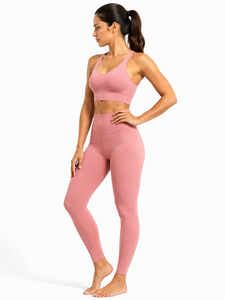 Conjunto de Yoga Rosa de 2 Piezas: Top Corto Racerback y Leggings de Cintura Alta, Sin Costuras, Color Sólido, Transpirable, de Secado Rápido y Ecológico - Product Image 1