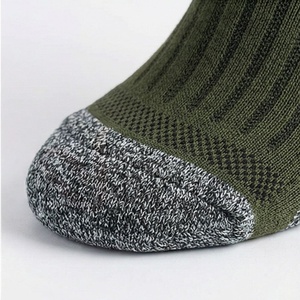 Chaussettes pour hommes, couleur unie, tricotées, respirantes, coton, polyester, élasthanne, style classique d'automne - Product Image 6