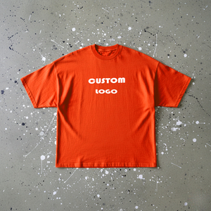 เสื้อยืดทรงบ็อกซี่ หนัก 300 กรัม คุณภาพดีอันดับต้นๆ สำหรับผู้ชาย พิมพ์ลายโลโก้ด้วยคริสตัลแบบกำหนดเอง คอกลม เสื้อยืดโอเวอร์ไซส์สำหรับผู้ชาย - Product Image 1