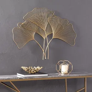 Grande décoration murale élégante en métal avec motif floral, idéale pour la décoration du couloir, de la chambre ou du salon, avec des détails raffinés. - Product Image 5