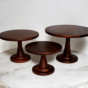 Support à gâteau réglable en bois, écologique et fait main, pour boulangeries et événements - Product Image 1