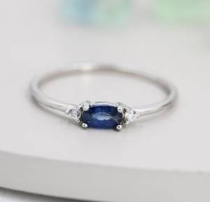 Bague en saphir naturel en argent sterling, bague en saphir bleu véritable, bague délicate en pierres précieuses - Product Image 5