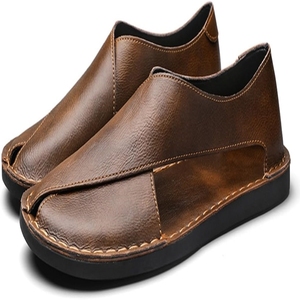 Chappal de cuero charol negro hecho a mano con doble suela, correa con hebilla de cuero genuino, plantilla cómoda y exterior de goma. - Product Image 2