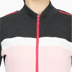 Conjunto Deportivo de Dos Piezas para Mujer, Color Rosa Carbón, con Bloques de Color, Chaqueta con Cierre Completo y Cuello Alto, Pantalones Jogger Ajustados con Ribete en Contraste - Product Image 6