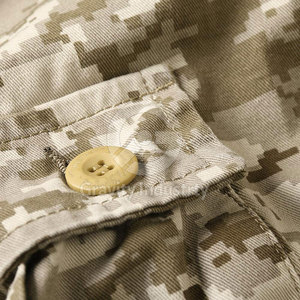 Shorts cargo pour hommes sur mesure, grande taille, haute qualité - Séchage rapide et respirant, polyester/coton, fabriqué au Pakistan - Product Image 3