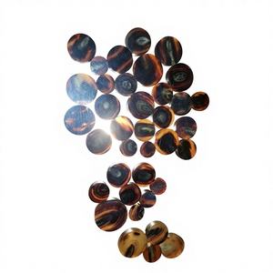 Boutons en corne de buffle marron écologiques personnalisables 2026, à dos plat, motif carré perlé, qualité supérieure, fabriqués en Inde - Product Image 4