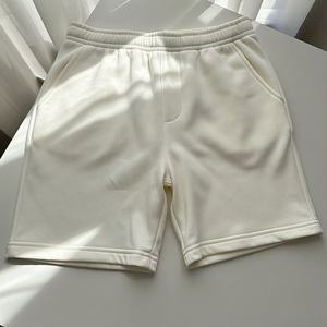 กางเกงขาสั้นผ้าฟลีซเอวกลางลำลองสำหรับผู้ชายกางเกงออกกำลังกายแห้งเร็วระบายอากาศมีกระเป๋าข้างกางเกงขาสั้นสีทึบ - Product Image 2