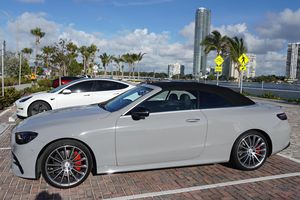 Performances parfaites, voiture d'occasion propre, Mercedes-AMG E53 Cabriolet 2023, voitures d'occasion prêtes à être expédiées - Product Image 6
