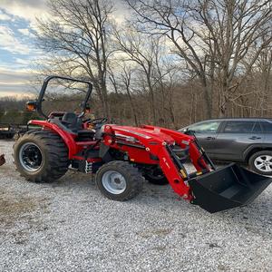 Oferta Especial: Tractor de Ruedas Massey Ferguson MF 135/MF 185, 70HP, 4WD, Bomba de Motor de Alta Potencia, Caja de Cambios, Motor, Engranajes, Rodamientos, 1 Año de Garantía - Product Image 3