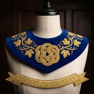 Servicio de Fabricación de Cuellos de Terciopelo Azul Marino con Bordado de Hilo de Oro Hecho a Mano y Diseño de Hojas - Product Image 3