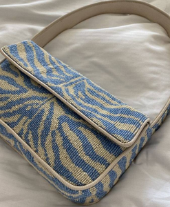Sac à bandoulière brodé à la main pour femme avec perles de rocaille, artisanat de qualité supérieure, couleurs vibrantes, impression typographique, élégant - Product Image 5