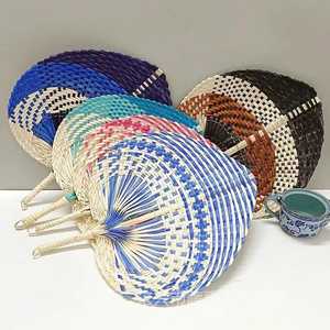 Abanico de Mano de Bambú Impreso Personalizado, Material Natural, Mejor Precio para Suministros de Fiestas y Eventos - Product Image 1