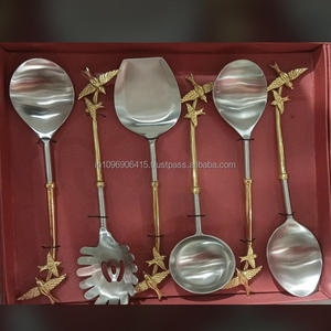 ช้อนเสิร์ฟด้ามยาวชุบทองหรูหรา - ดีไซน์คลาสสิกสำหรับงานเลี้ยง - Product Image 3