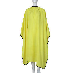 Cape de coiffure imperméable avec logo personnalisé, vente en gros de capes de barbier personnalisées - Product Image 3