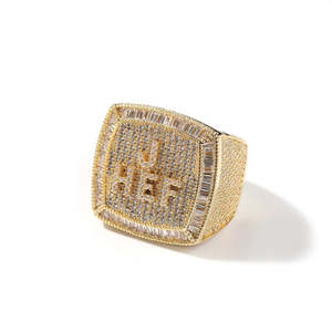 Anillo Personalizado con Moissanita VVS, Plata de Ley 925, Baño de Rodio, Borde con Baguettes, Joyería Hip Hop - Product Image 3