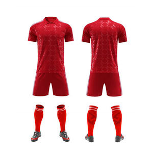 Tenues de football personnalisées haut de gamme avec impressions par transfert thermique, uniformes à manches courtes durables et à séchage rapide - Product Image 4