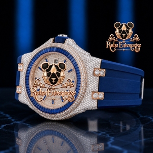 Montre-bracelet tendance pour homme avec bracelet en silicone texturé, lunette sculptée et cadran multi-niveaux - Product Image 6